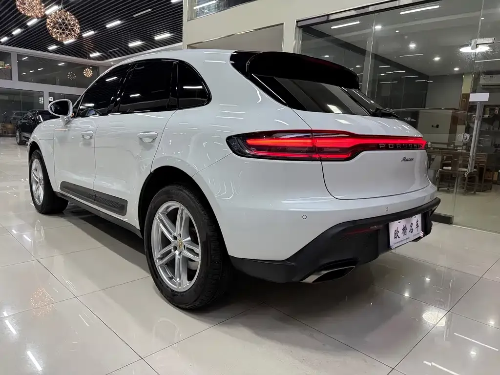 Porsche Macan — фото 9