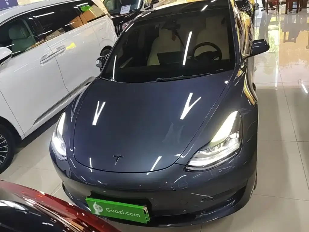 Tesla Model 3 — фото 6