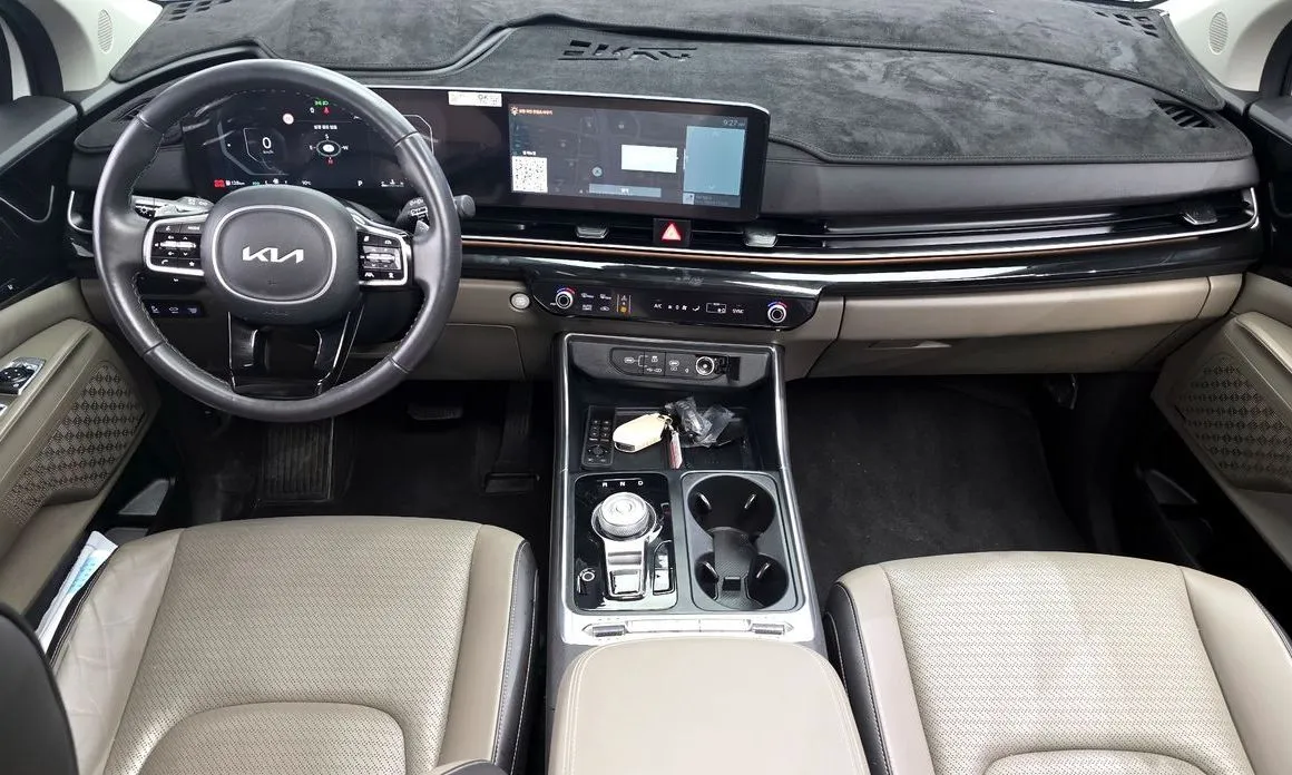 Kia Carnival — фото 10