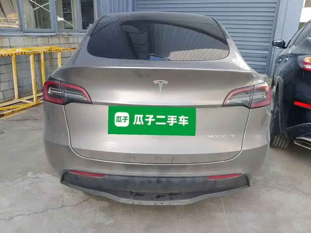 Tesla Model Y — фото 6