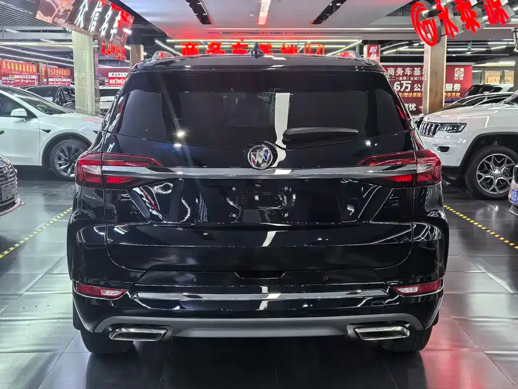 Buick Enclave — фото 7