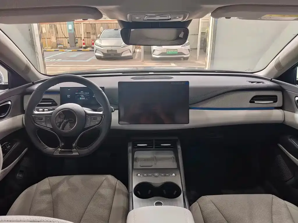 BYD Seal 06 DM-i Touring Edition — фото 10
