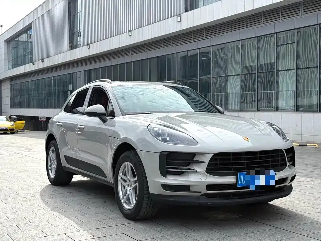 Porsche Macan — фото 7