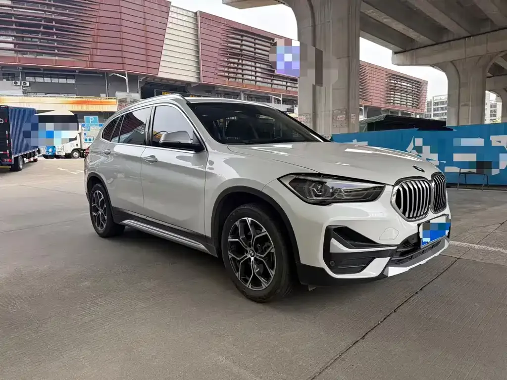 BMW X1 — фото 10