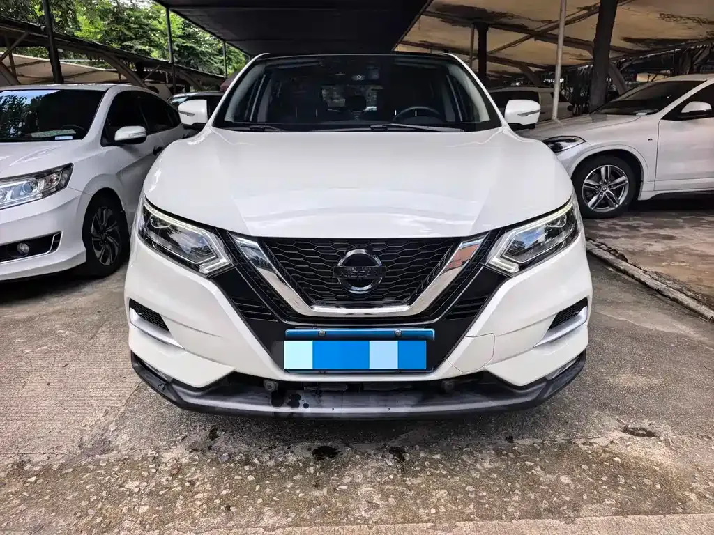 Nissan Qashqai — фото 8