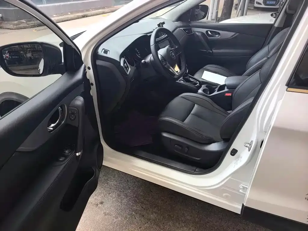 Nissan Qashqai — фото 5