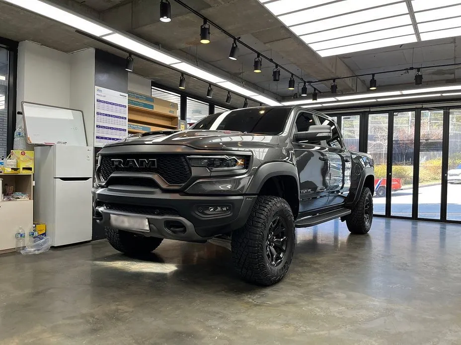 Dodge Ram Pick Up — фото 1