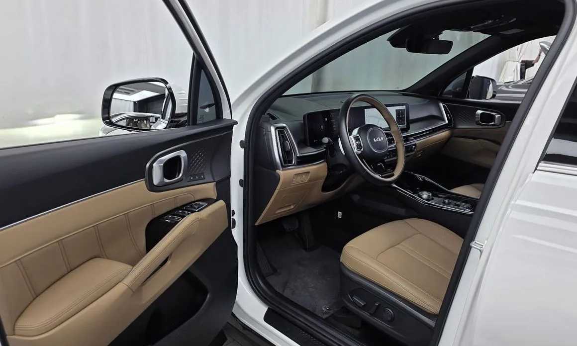 Kia Sorento — фото 7