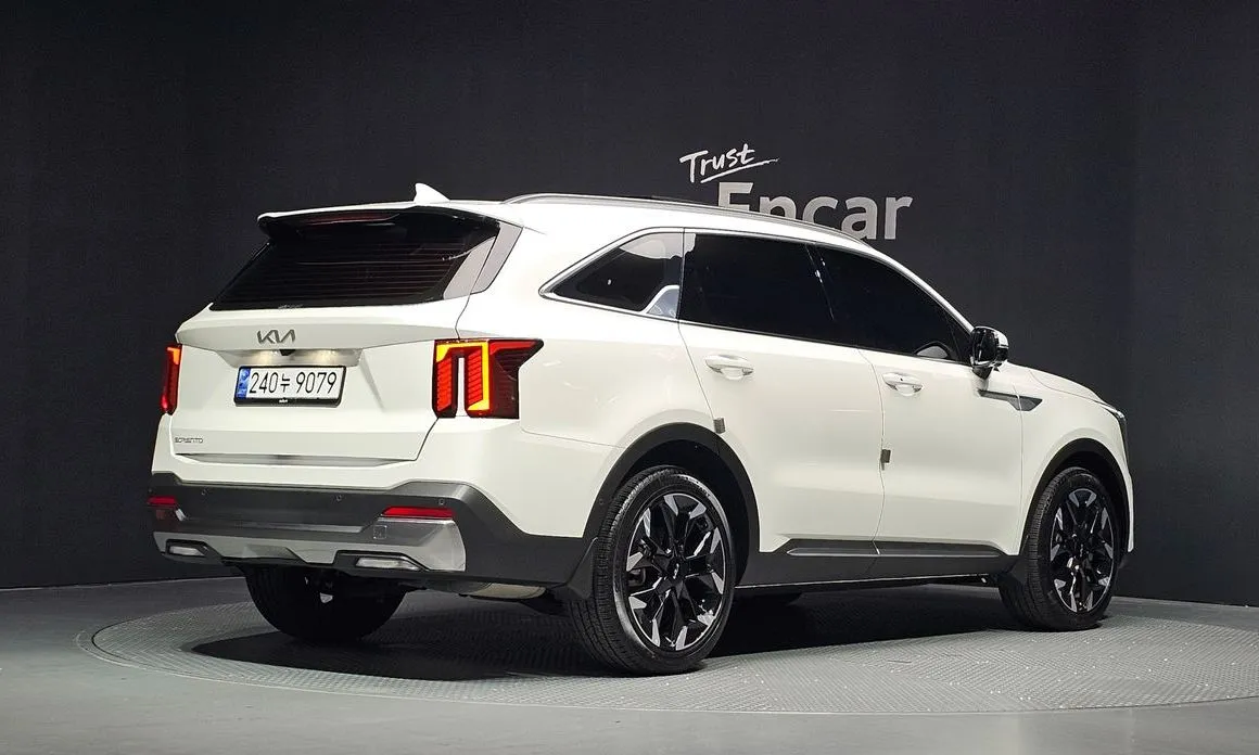 Kia Sorento — фото 3