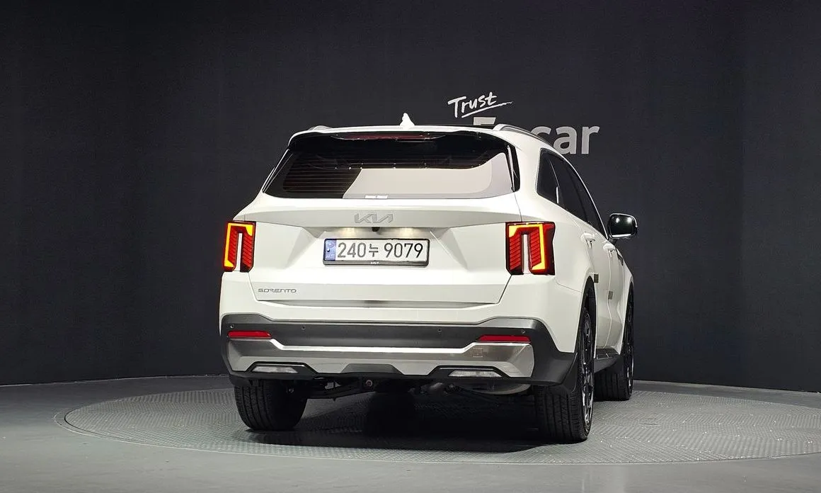 Kia Sorento — фото 4