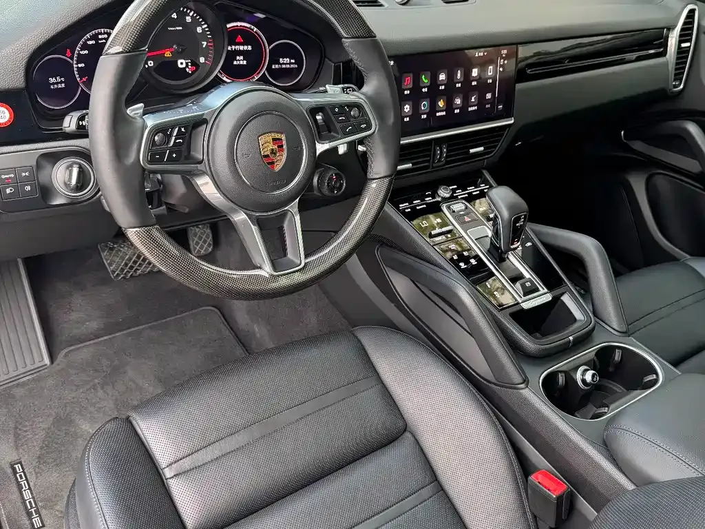 Porsche Cayenne — фото 10
