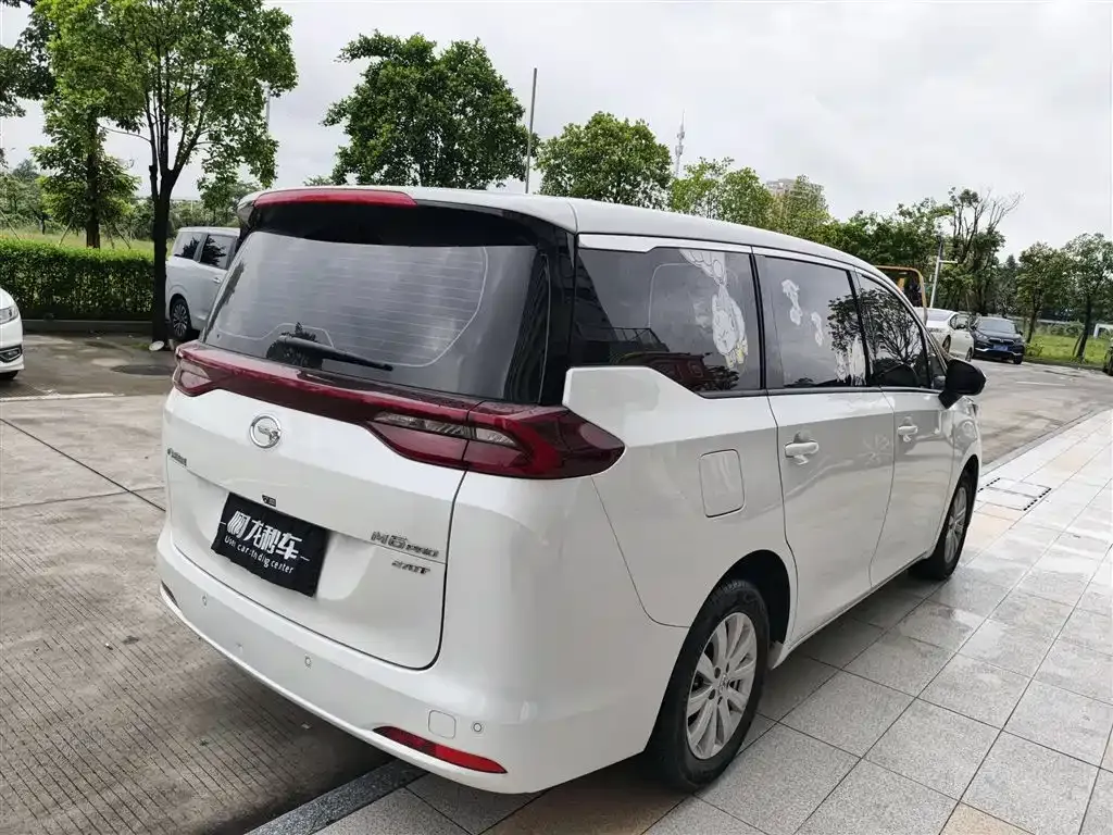 GAC Motor Trumpchi M6 — фото 6
