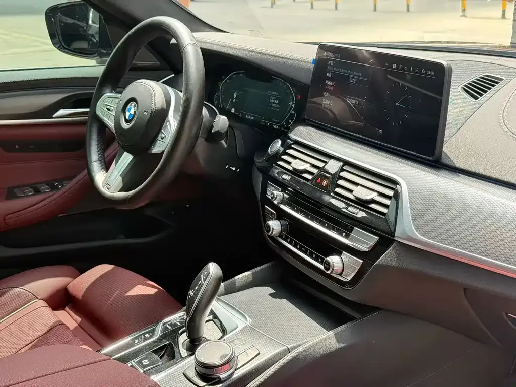 BMW 5 Series New Energy — фото 10