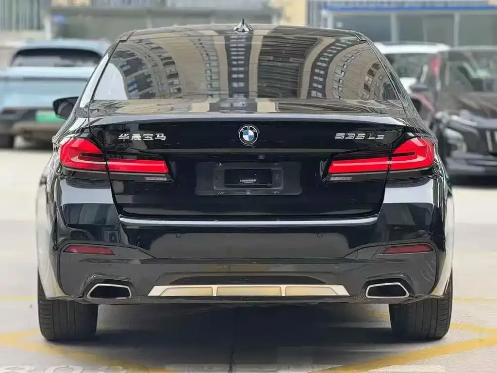 BMW 5 Series New Energy — фото 9