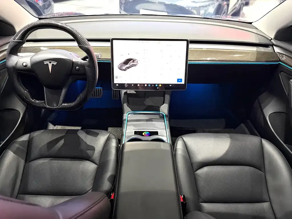 Tesla Model 3 — фото 4
