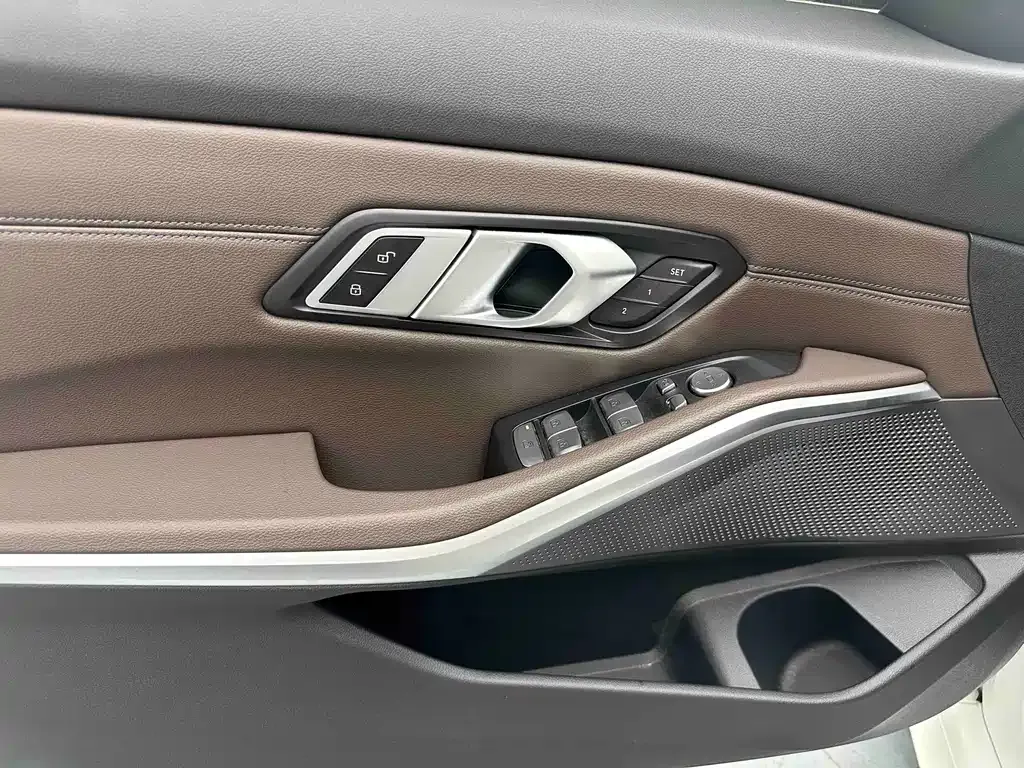 BMW 3 Series — фото 10