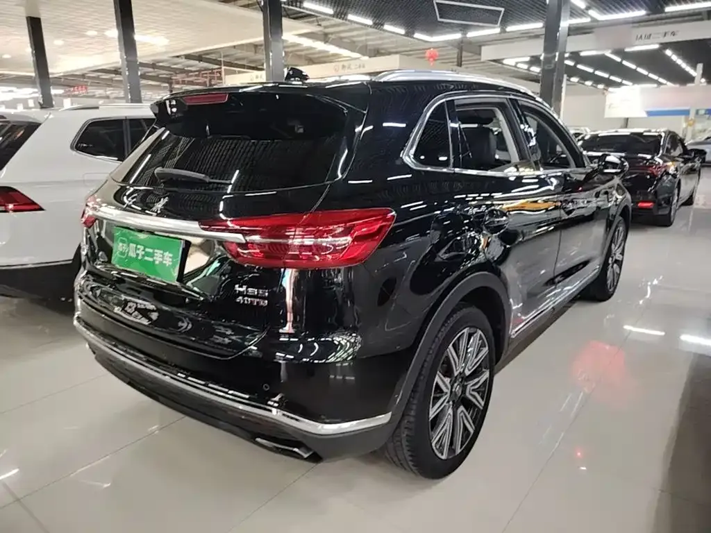 Hongqi HS5 — фото 3