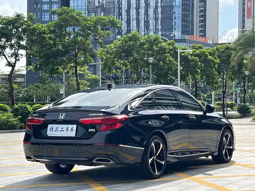 Honda Inspire — фото 5