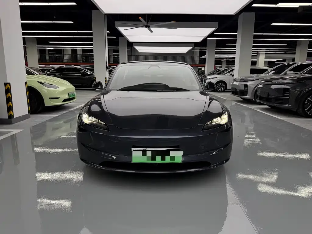Tesla Model 3 — фото 8