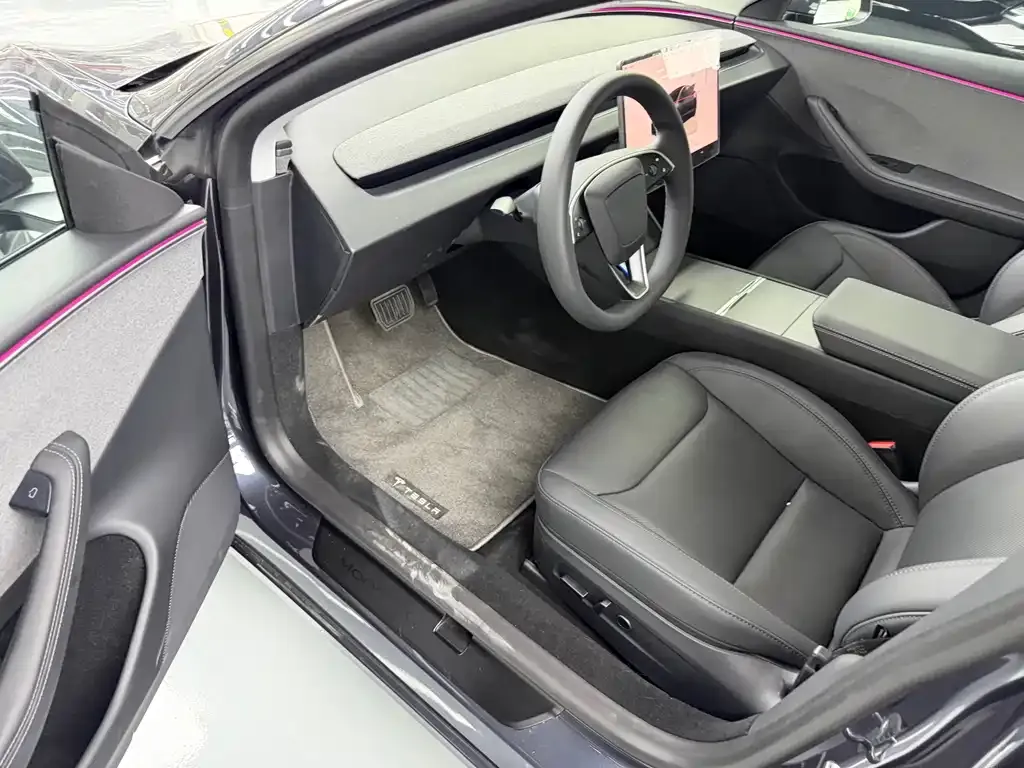Tesla Model 3 — фото 4