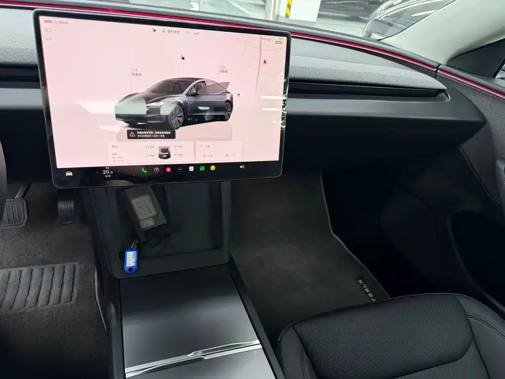Tesla Model 3 — фото 6