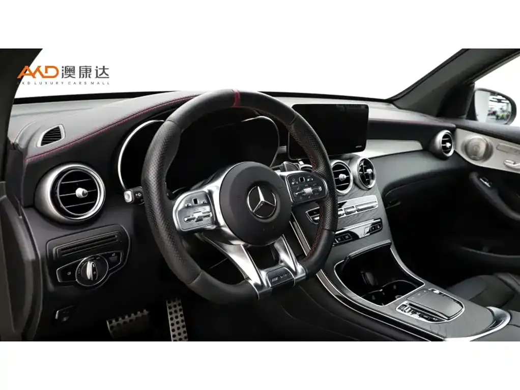 Mercedes-Benz GLC AMG — фото 10