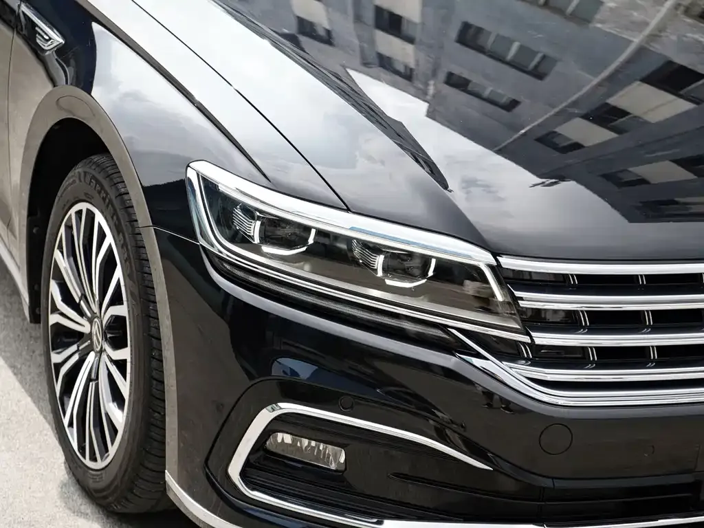 Volkswagen Phideon — фото 7