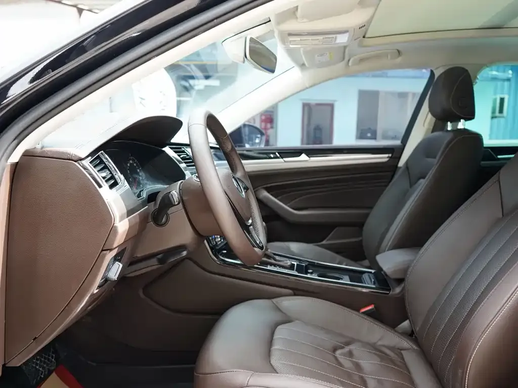 Volkswagen Phideon — фото 5