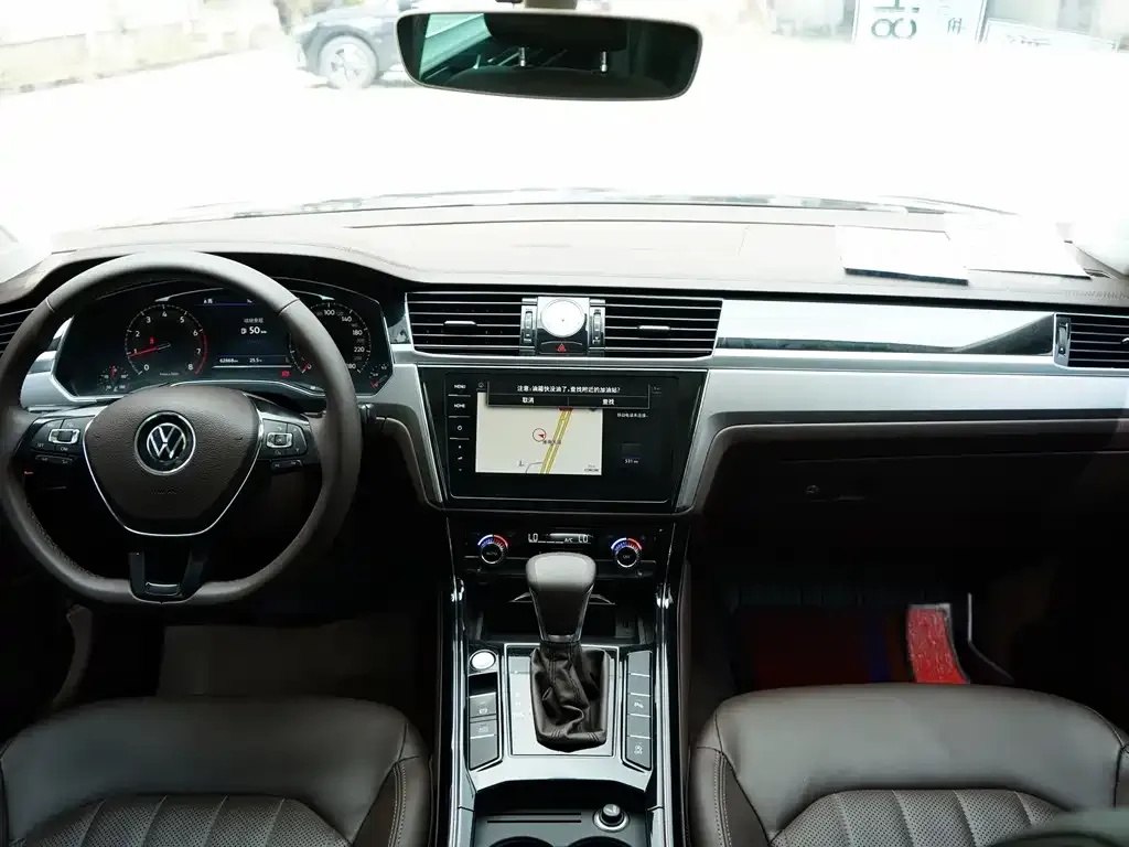 Volkswagen Phideon — фото 3