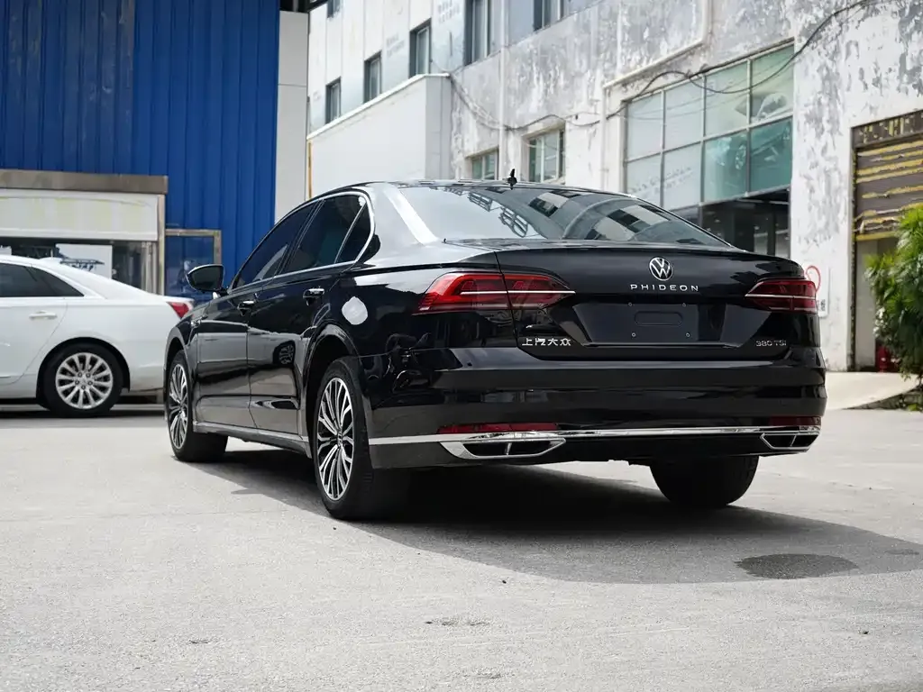 Volkswagen Phideon — фото 6
