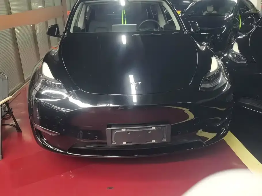 Tesla Model Y — фото 6