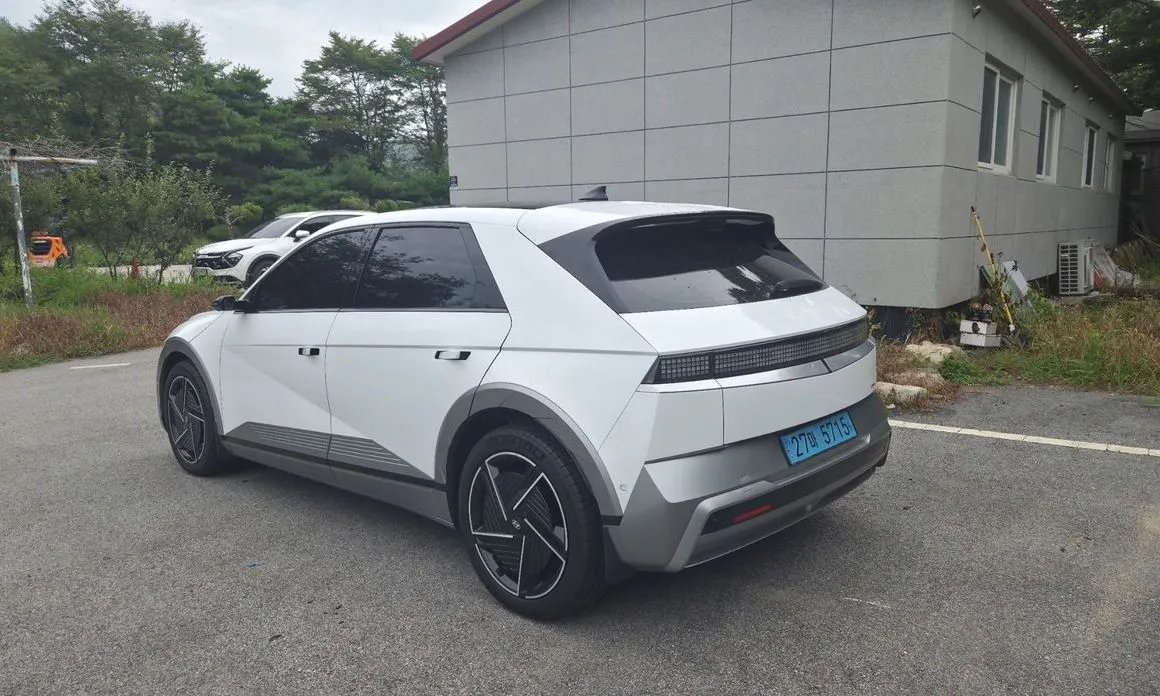 Hyundai Ioniq5 — фото 1