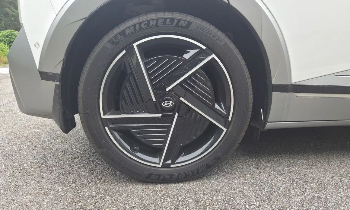 Hyundai Ioniq5 — фото 6