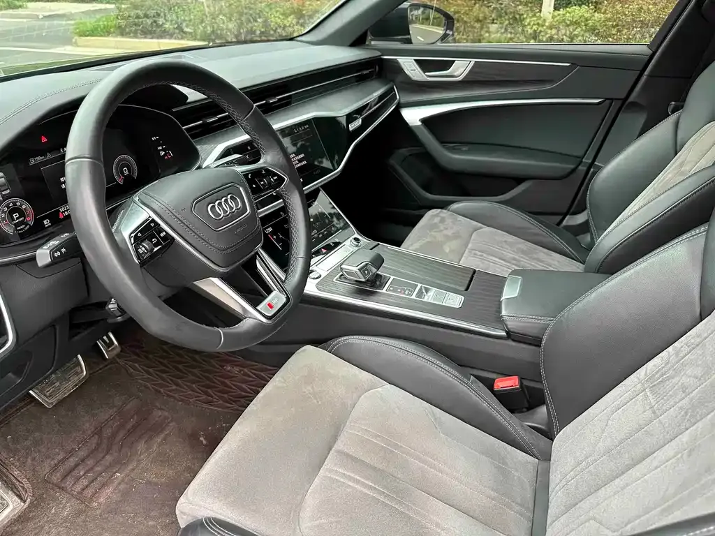 Audi A6L — фото 8