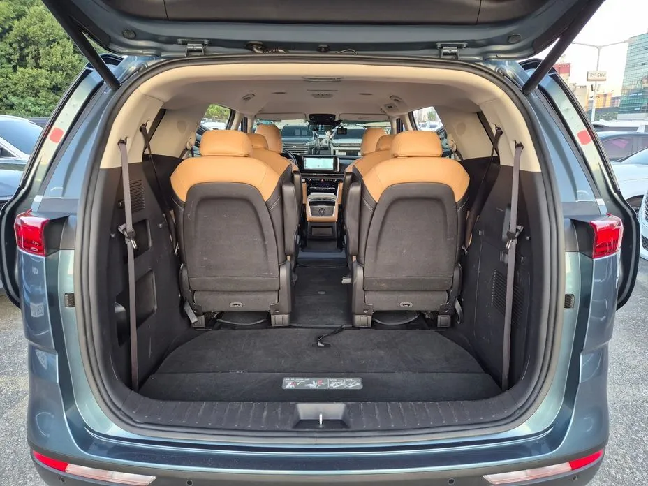 Kia Carnival — фото 2