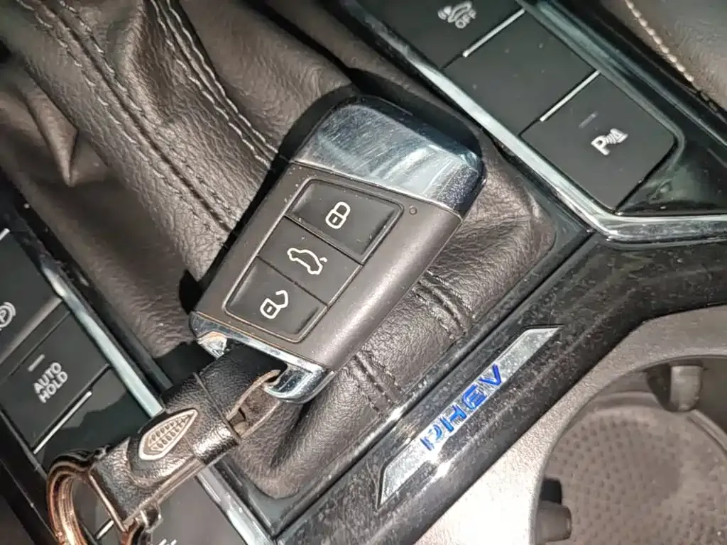 Volkswagen 帕萨特插电混动 — фото 9