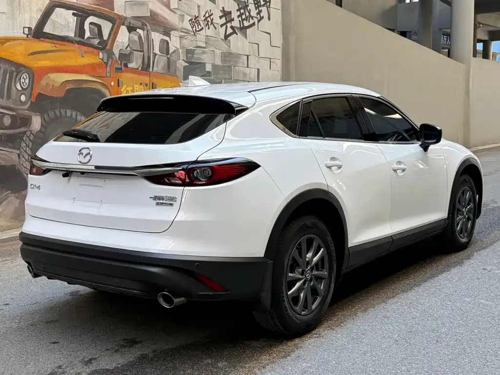 Mazda CX-4 — фото 6