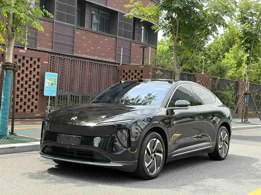 NIO EC6 — фото 1