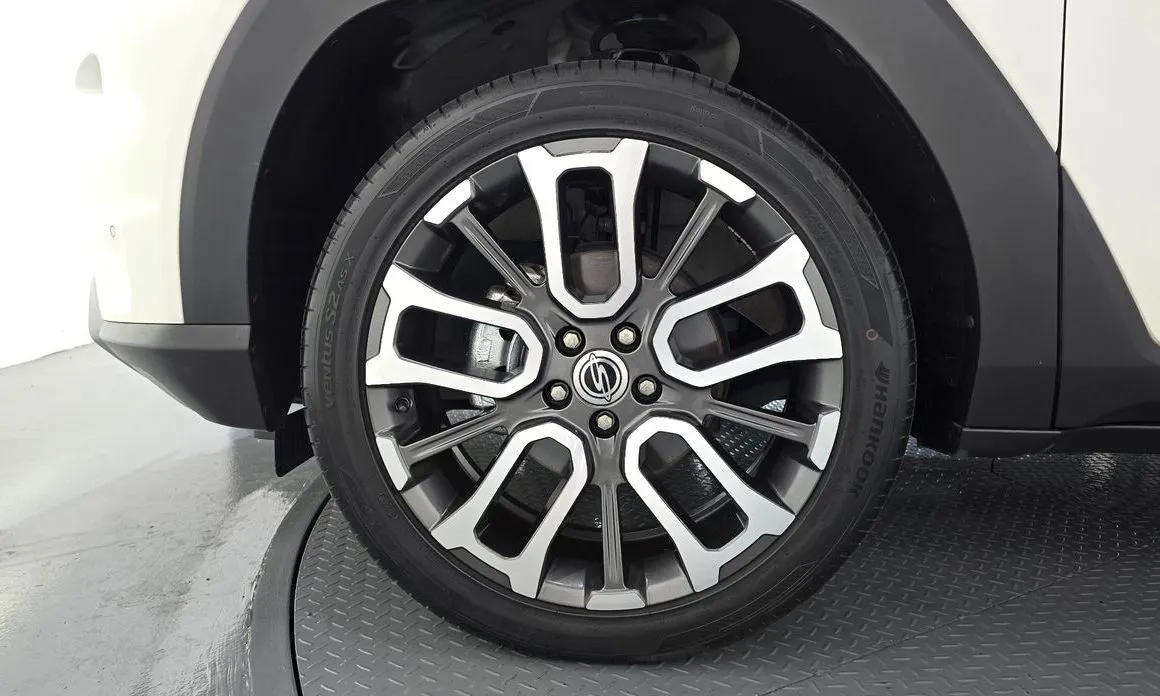 KG Mobility (Ssangyong) Torres — фото 3
