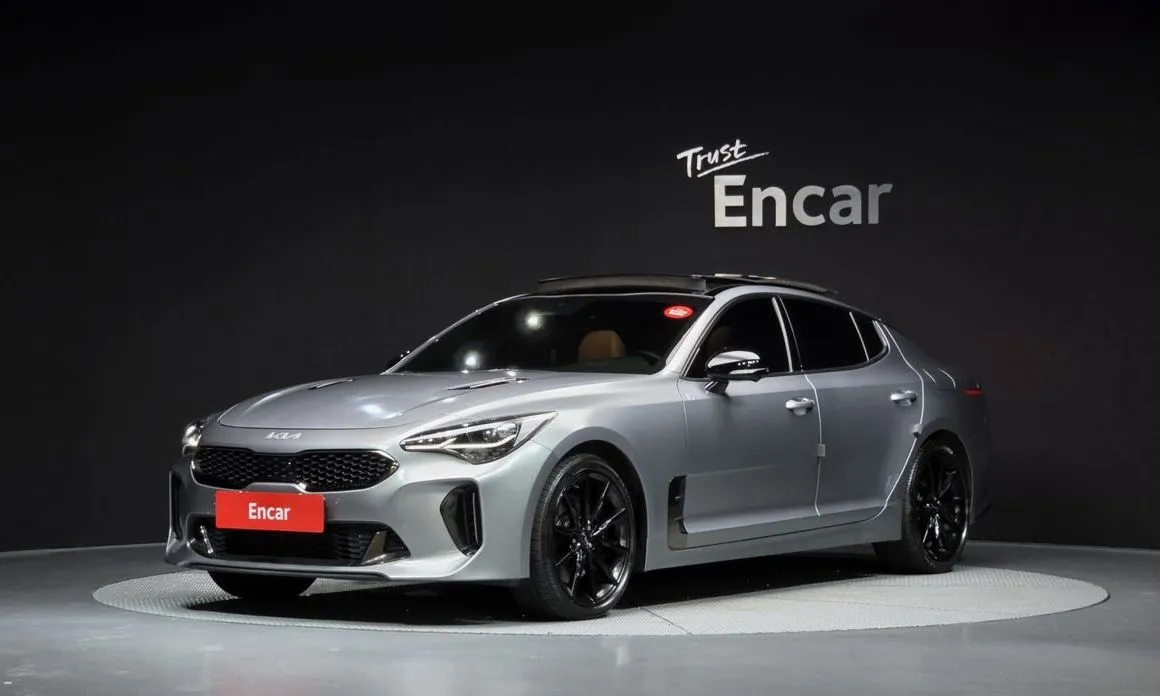 Kia Stinger — фото 1