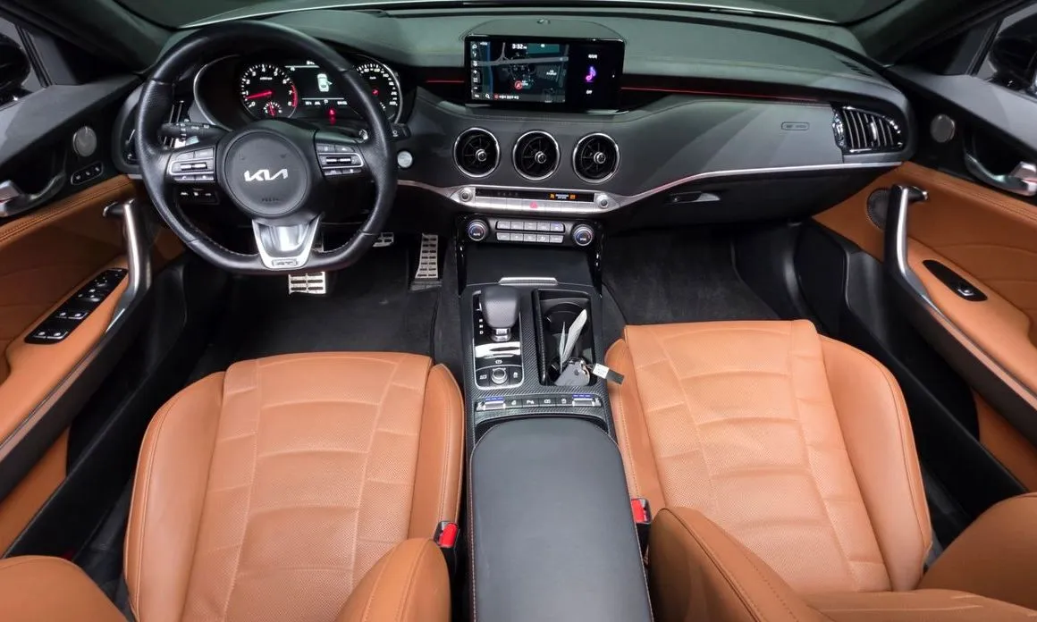 Kia Stinger — фото 10