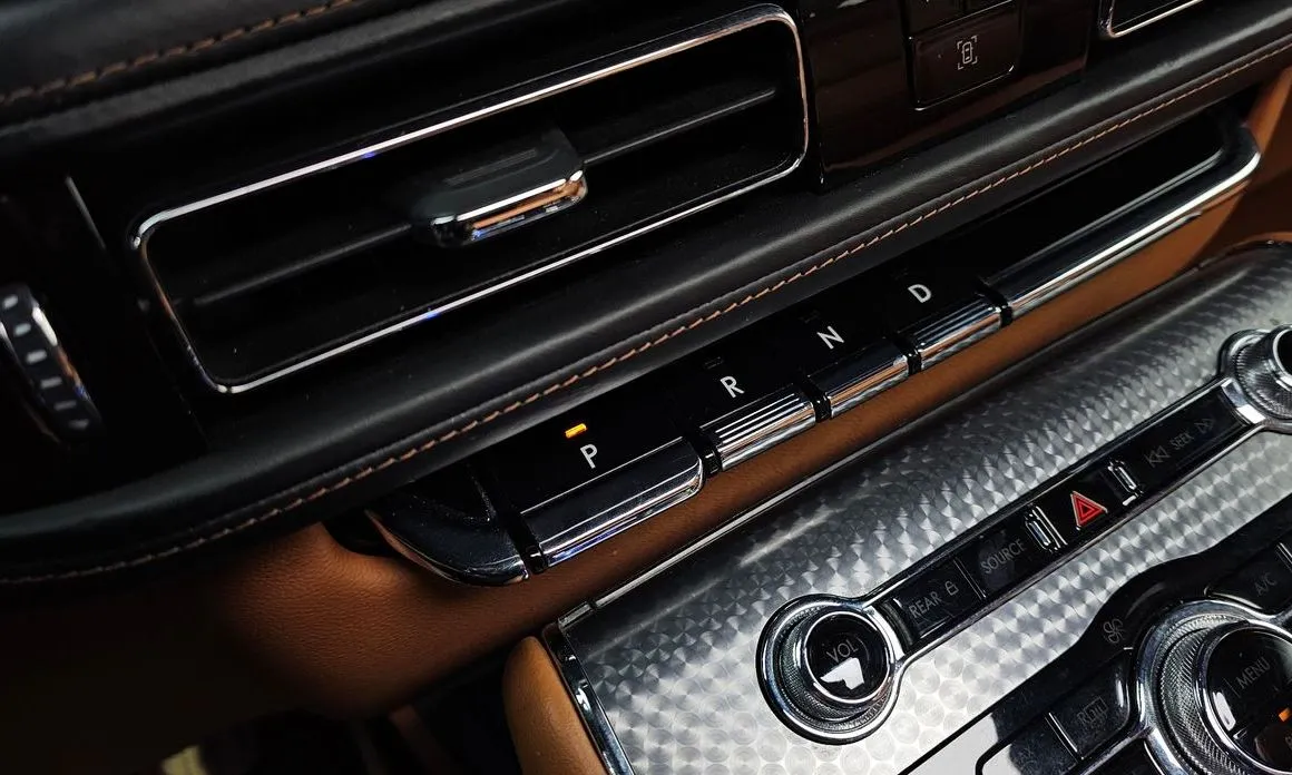 Lincoln Aviator — фото 7