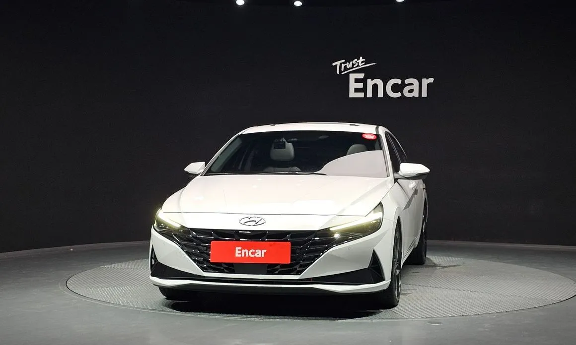 Hyundai AVANTE — фото 3