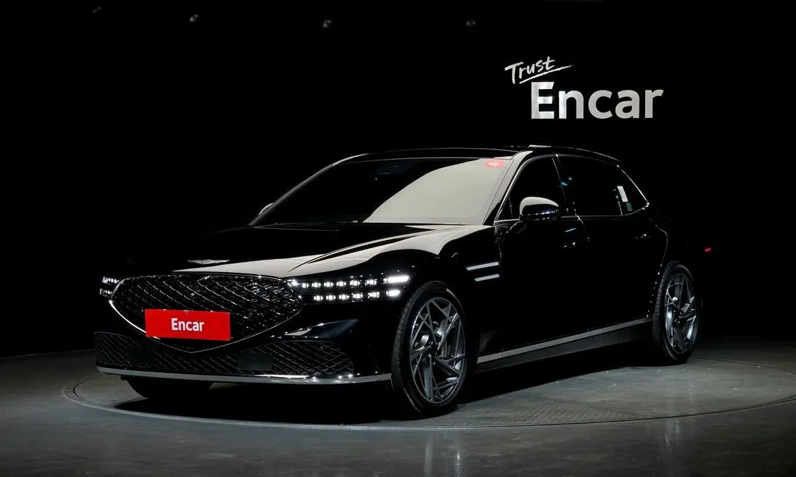 Genesis G90 — фото 1