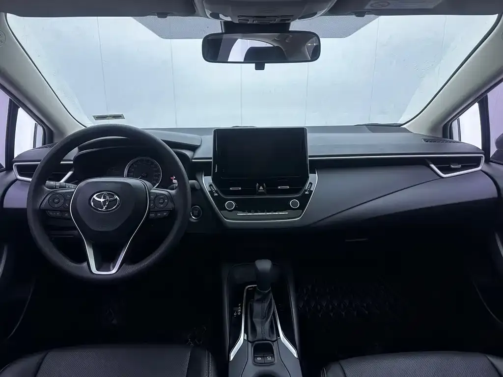 Toyota Corolla — фото 9