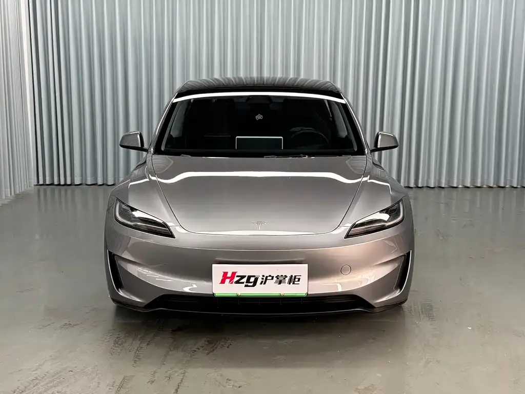 Tesla Model 3 — фото 2