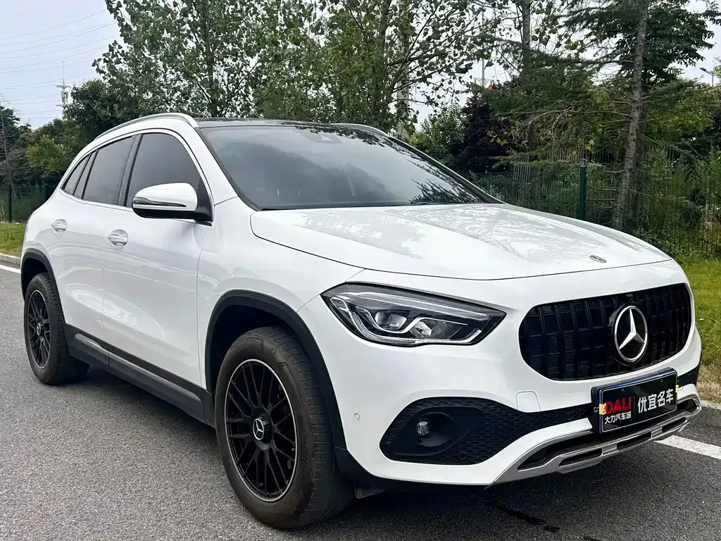 Mercedes-Benz GLA — фото 8