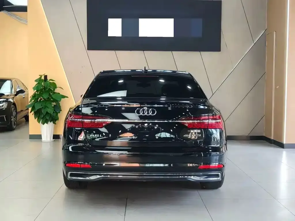 Audi A6L — фото 5