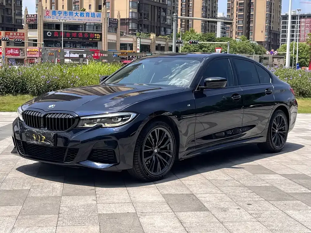 BMW 3 Series — фото 1