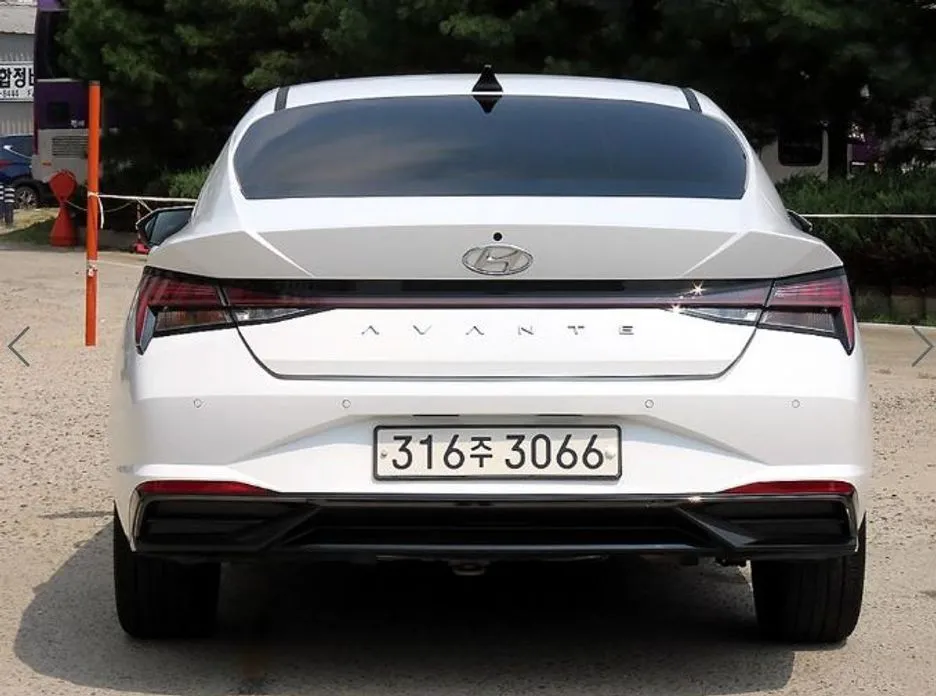 Hyundai AVANTE — фото 3